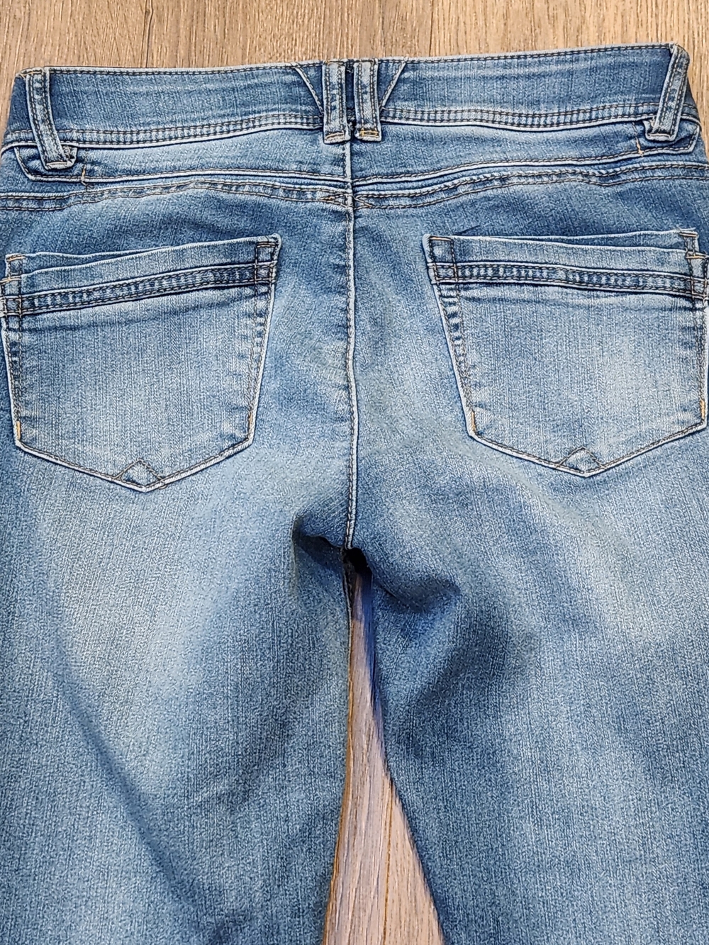 Democracy "Ab"solution Skinny Jeans – Medium Wash – Size 2 - Picture 9 of 10